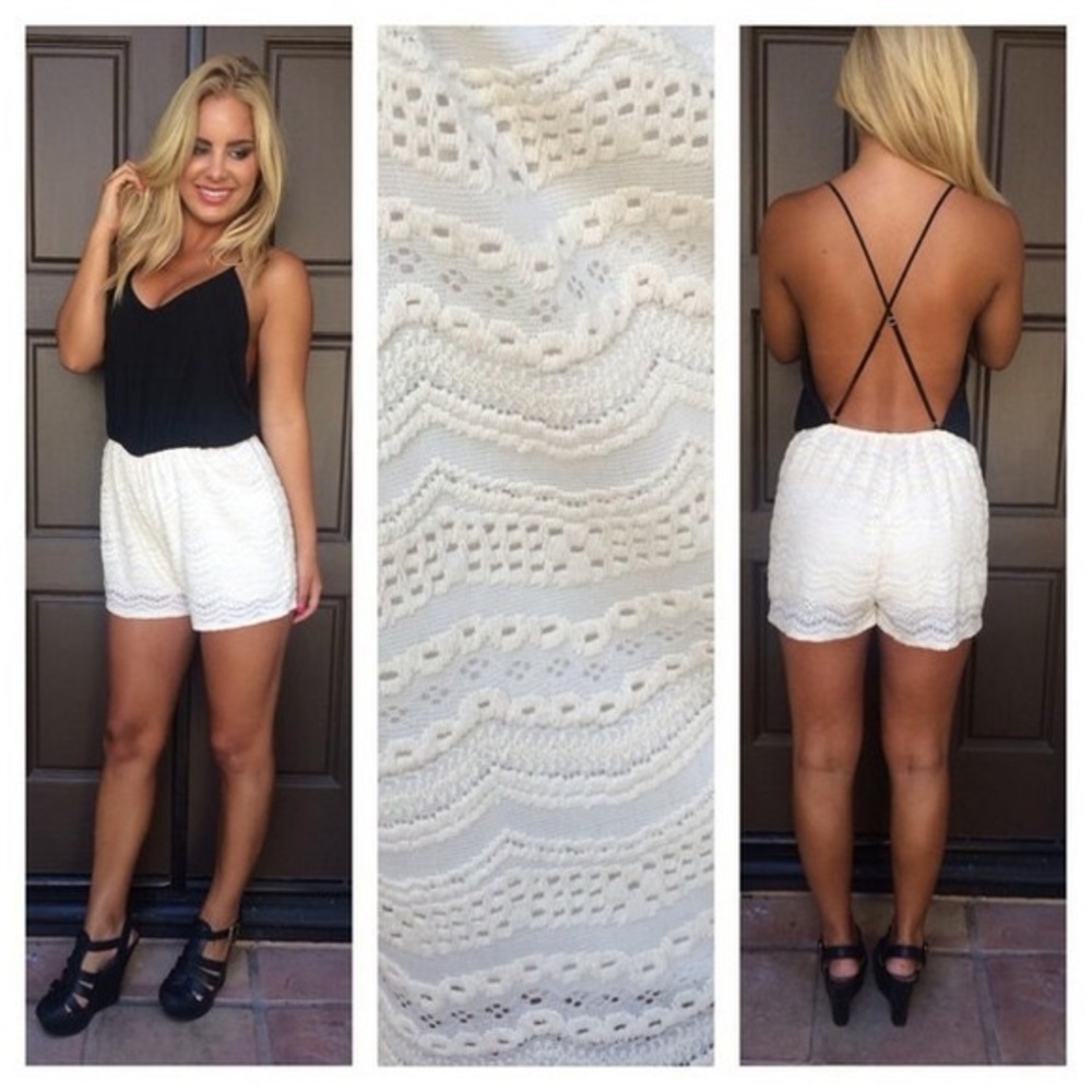 Black and white open back romper 🎊